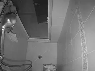 Camsoda Adult Webcams of voyeurcam-baileybase-shower