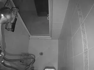 Camsoda Watch Live Sex Cams of voyeurcam-baileybase-shower