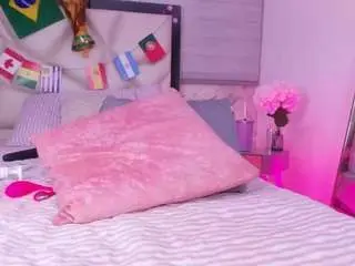 Camsoda Free Porn Cam of lili-jhs