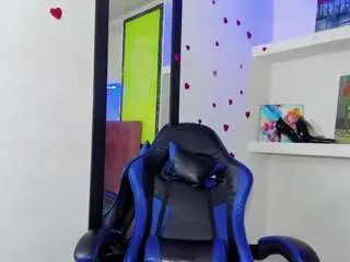Camsoda Private Sex Chat of raven-rouge