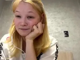 Camsoda Free Live Porn of sandraallamong