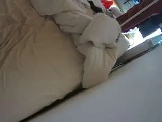 Camsoda Best live sex cam show of voyeurcam-julmodels-whitebed-4