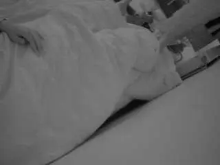 Camsoda Free Live Porn of voyeurcam-julmodels-whitebed-4