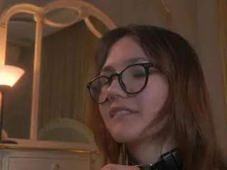 Camsoda Nude Webcam of carriecapezzuto