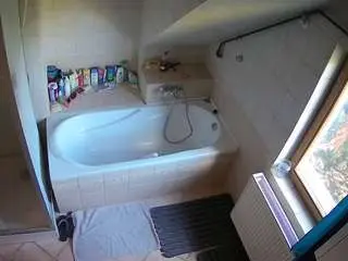 Camsoda Live Porn of voyeurcam-julmodels-bath-2nd-1