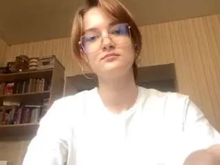 Camsoda Free Live Porn of carlinebyler