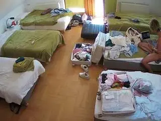 Camsoda Private Sex Chat of voyeurcam-julmodels-bed-6