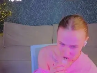 Camsoda Live Sex Cam of karolina-kely
