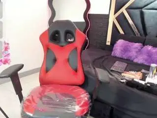 Camsoda Watch Live Sex Cams of queenjen