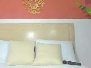 Camsoda Adult Video Chat of nayla-thompson