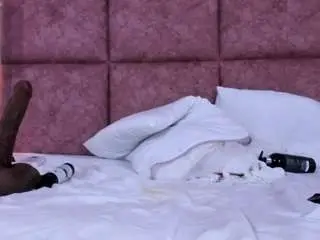 Camsoda Watch Live Sex Cams of lilyroxi