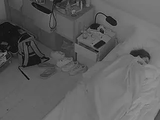 Camsoda Live Porn of voyeurcam-julmodels-bed-7