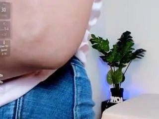 Camsoda Nude Webcam of venus-cooper