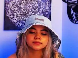 Camsoda Free Porn Cam of scarletthudsson
