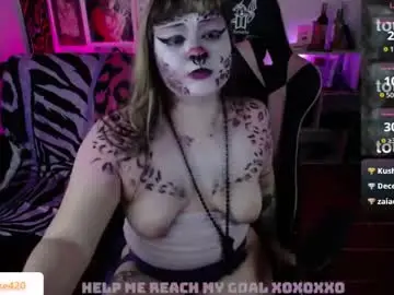 Chaturbate Live Sex Cam of destroyall420