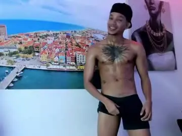 Chaturbate Free Porn Cam of owen_blaze3