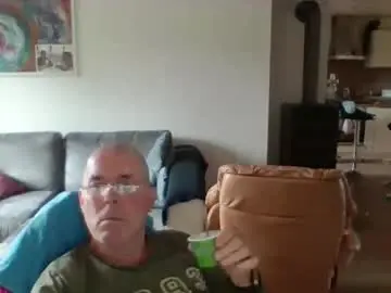 Chaturbate Free Porn Cam of charles6064