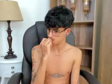Chaturbate Watch Live Sex Cams of andyxibrat