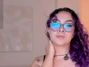 Chaturbate Best live sex cam show of loiseharper