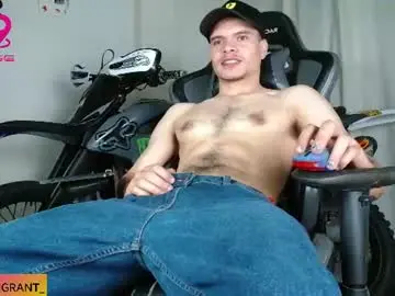 Chaturbate Free Live Porn of ash_wingrant