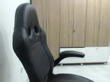 Chaturbate Best live sex cam show of roxanalove7