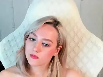Chaturbate Live Sex Cam of chloedeccker