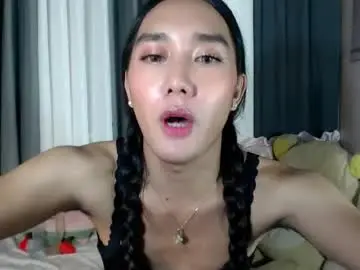 Chaturbate Free Live Porn of ellats_18