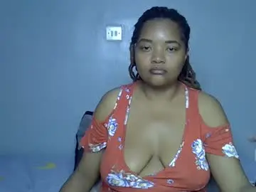 Chaturbate Live Sex Cam of busty_kenzi
