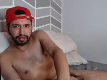 Chaturbate Live Sex Cam of adrian_falcon