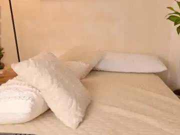 Chaturbate Adult Video Chat of mia_white11