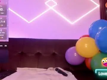 Chaturbate Live Sex Cam of lunaa_lynch