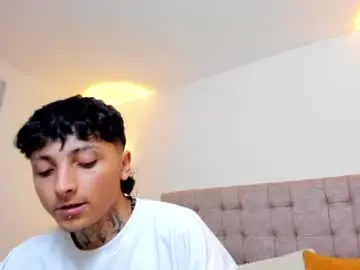 Chaturbate Sex Chat of sky_n_zayn