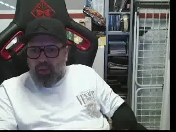 Chaturbate Live Sex of womenizzeer