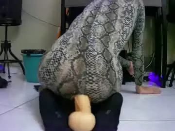 Chaturbate Watch Live Sex Cams of lisasssonly