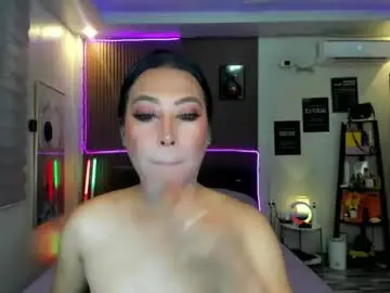 Chaturbate Live Sex Cam of callme_ivyaguas