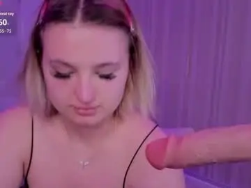 Chaturbate Free Live Porn of rheamoonn