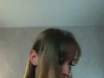 Chaturbate Live Sex Cam of lovelly_molly