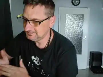 Chaturbate Free Live Porn of wirzwei8883