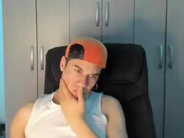 Chaturbate Free Live Porn of dominic_radccliffe