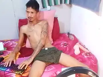 Chaturbate Adult Video Chat of theyllorwillians
