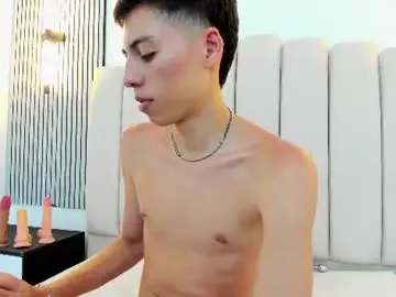 Chaturbate Sex Cam of kenny_hank