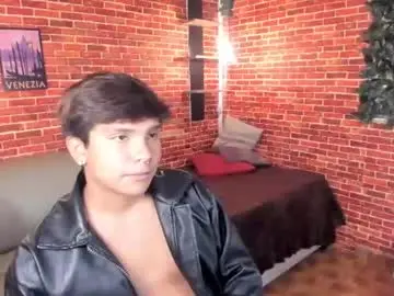 Chaturbate Live Sex Cam of thiago_kozak