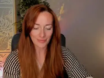Chaturbate Live Sex Cam of save_the_qween