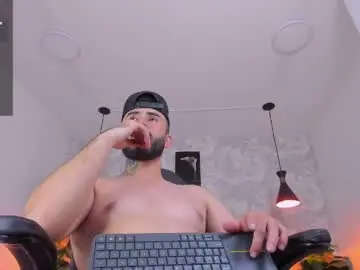 Chaturbate Sex Chat of martin_foster_
