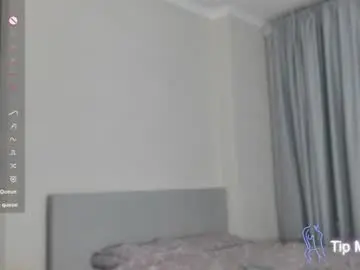 Chaturbate Nude Webcam of wizloverr