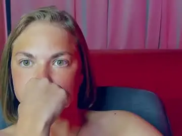 Chaturbate Live Sex Cam of tataflower