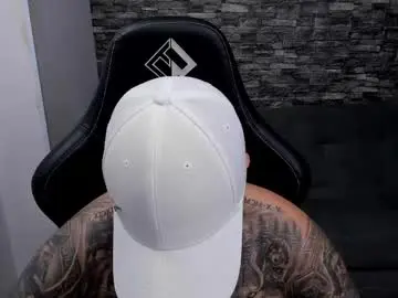 Chaturbate Live Porn of mathew_wolf4