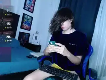 Chaturbate Nude Webcam of andyboy_19