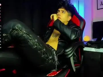 Chaturbate Live Sex of lylebennett_