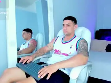 Chaturbate Live Sex Cam of alex_cute77